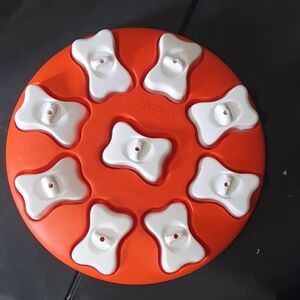 Outward Hound Orange and White Dog Puzzle Toy